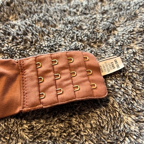 Victoria’s Secret wired bra - Picture 2 of 4